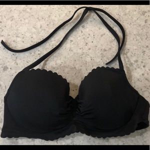 VS Getaway Halter Top